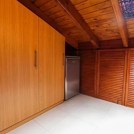 Delmare Olive House Ii